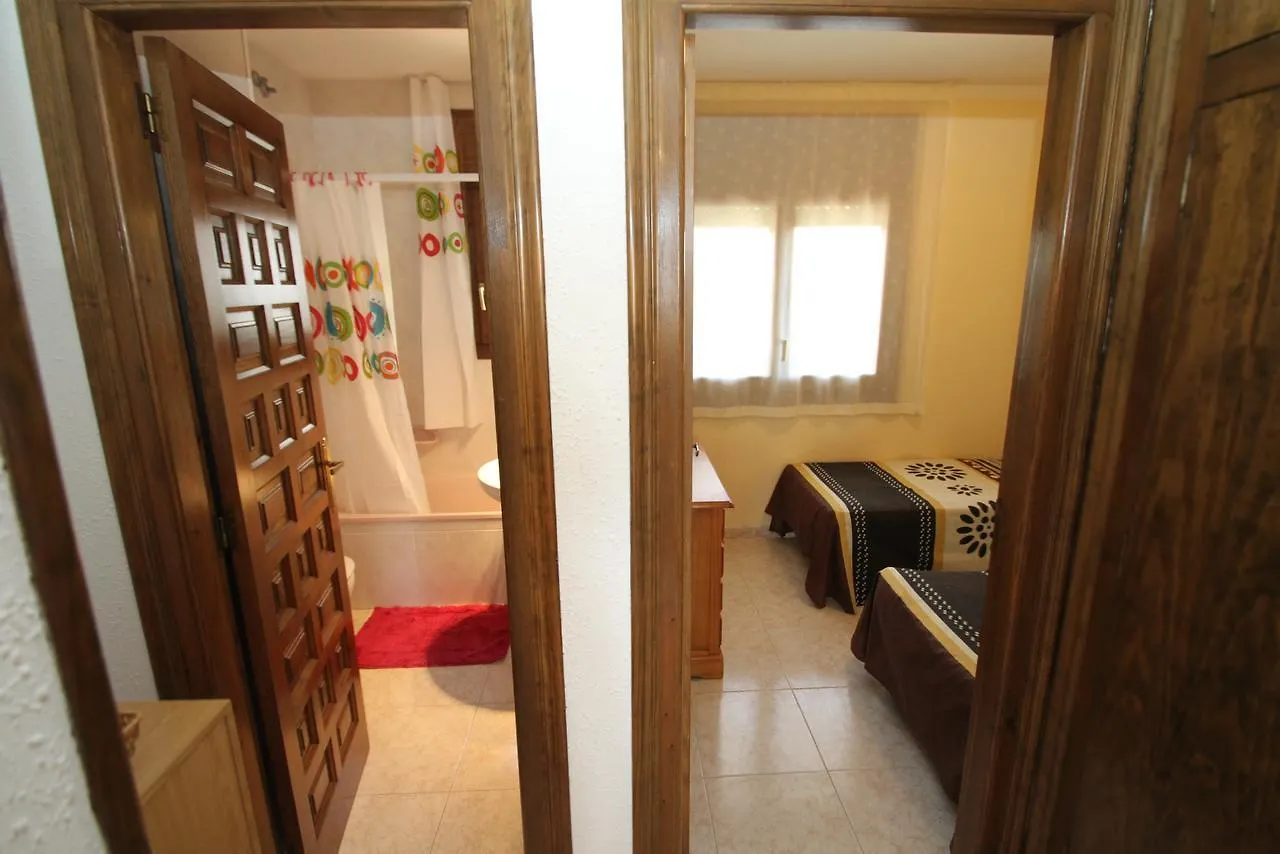 Arenda Pino Alto Holiday Home Rioja 2 ميامي بلاتجا