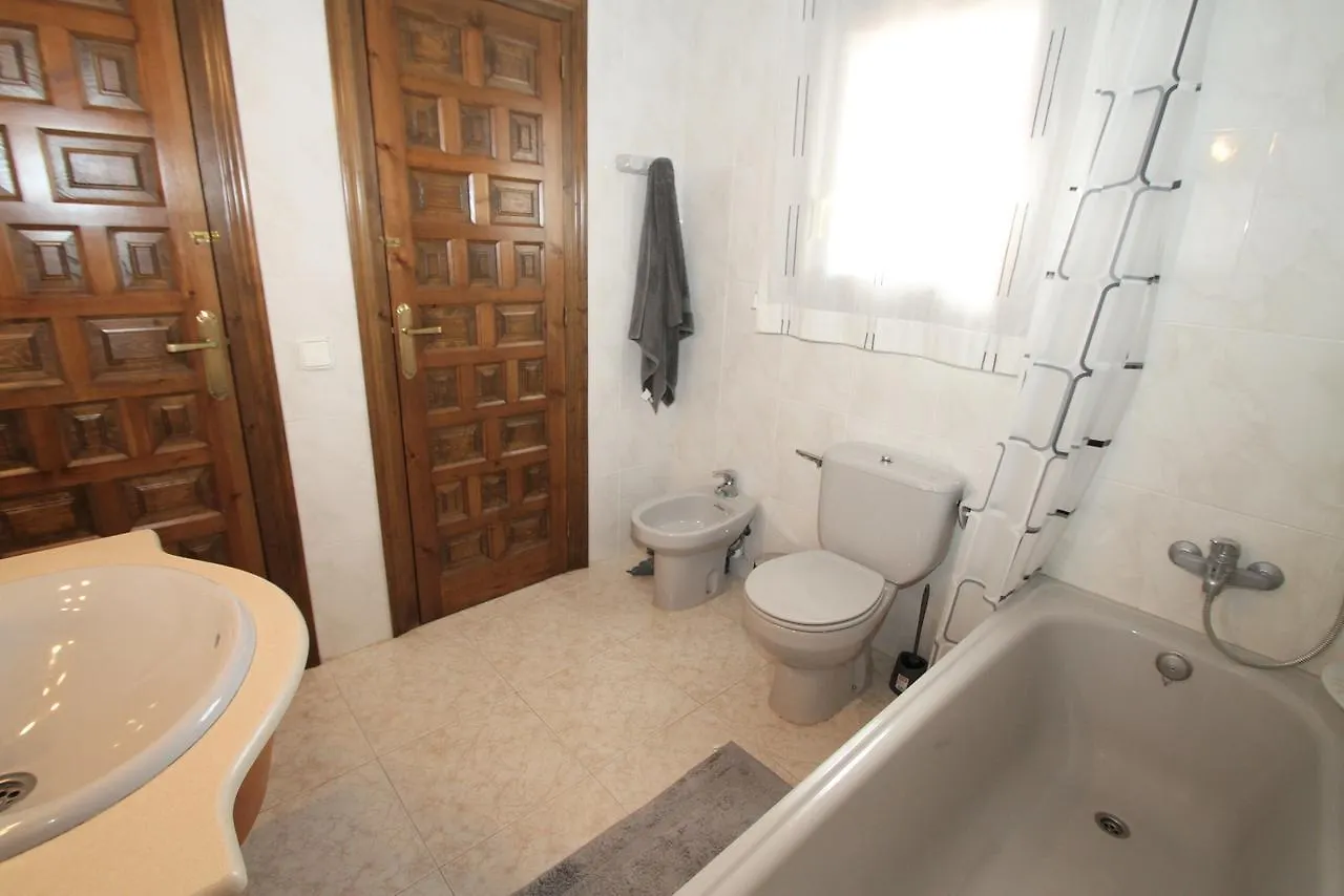 Arenda Pino Alto Holiday Home Rioja 2 ميامي بلاتجا
